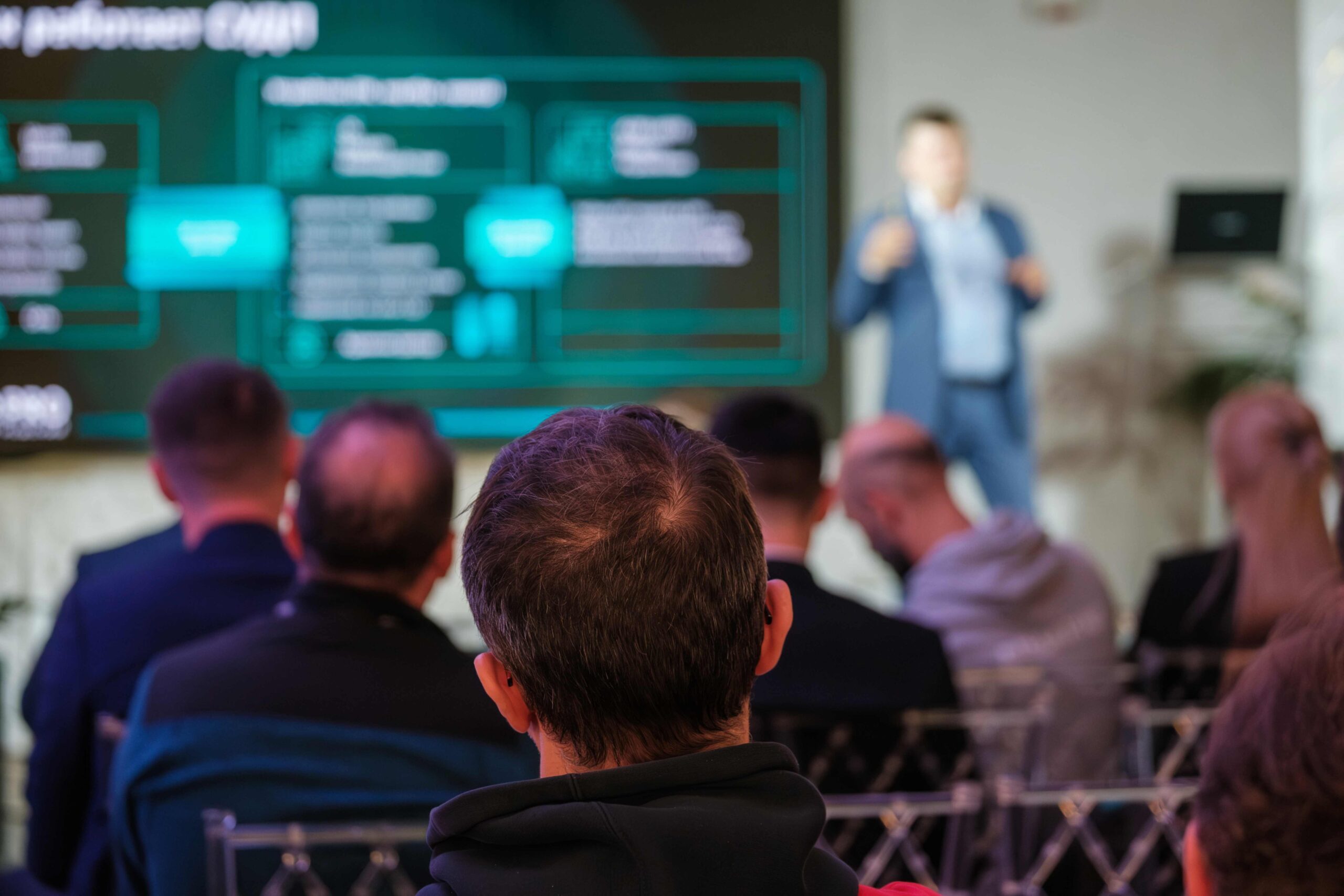 Audience engaged in a b2b/b2c conference
